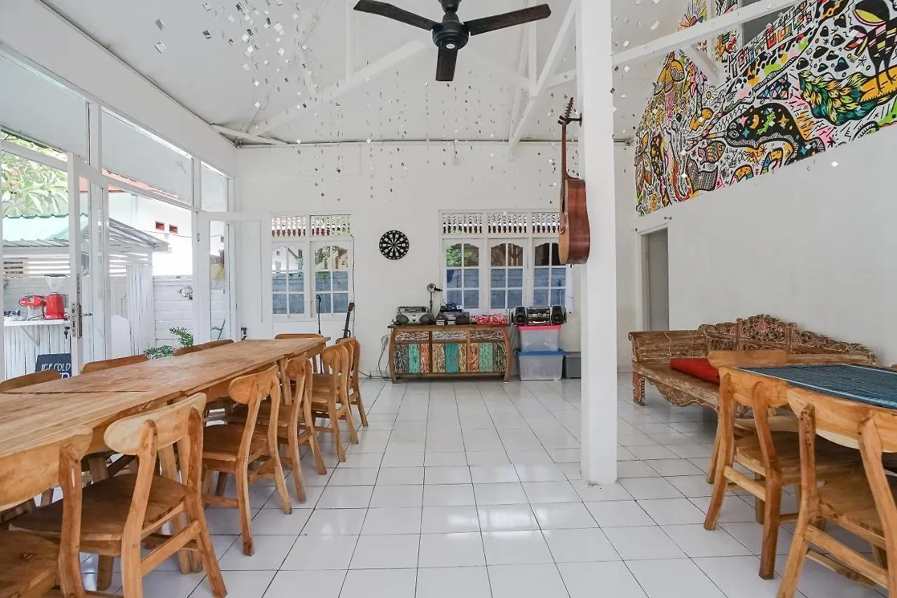 ** Guest house Indopurejoy House - Komala Indah Cottages Kuta  Indonesia